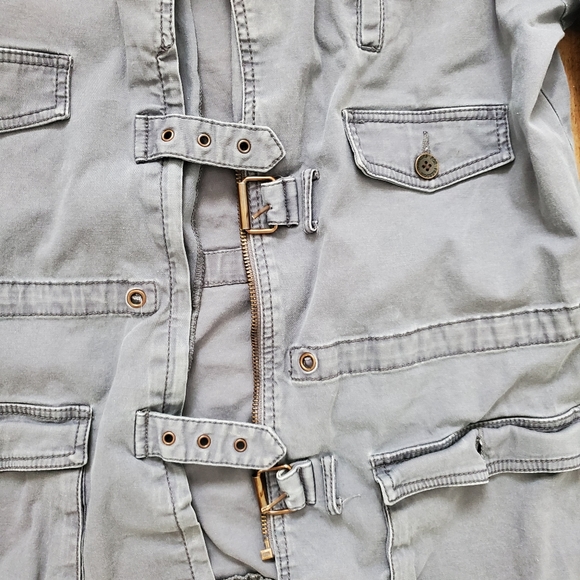 Grey jacket - Picture 3 of 3